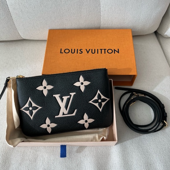 NIB Louis Vuitton Double Zip Pochette Crossbody🖤 - Picture 2 of 5
